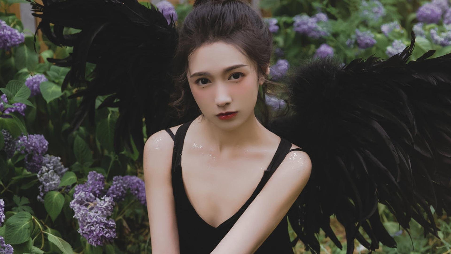 篮网队全队发力，合作默契取得胜利，篮网队赛